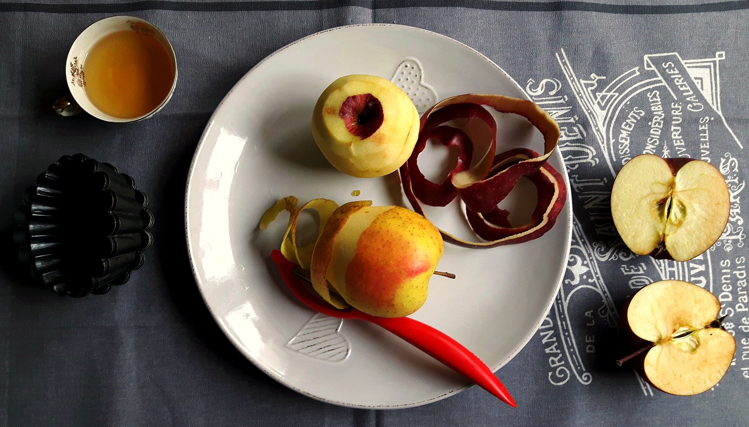 Dulciuri sofisticate. Mini tarte cu mere și coniac (în niciun caz) pentru Ziua Îndrăgostiților